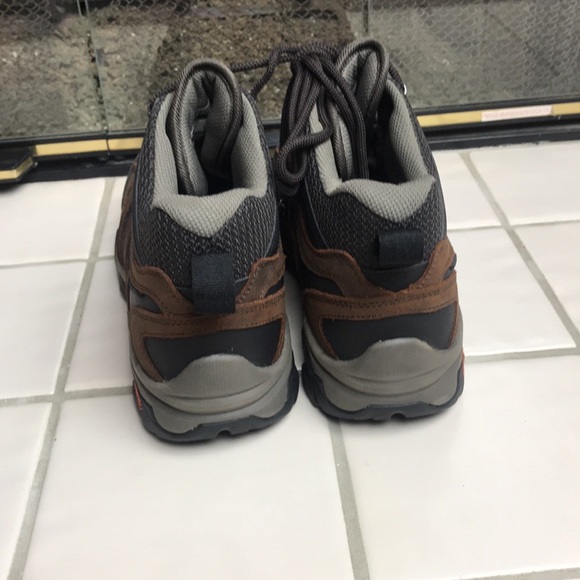 HI-TEC Apex Lite Men's Waterproof Hiking Boots - Picture 13 of 16